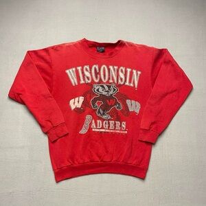 Vintage Wisconsin Badgers red crewneck sweatshirt Size Medium